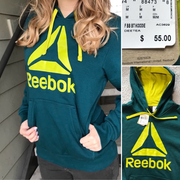 Reebok Tops - NWT Reebok Hoodie Sweatshirt✨Medium